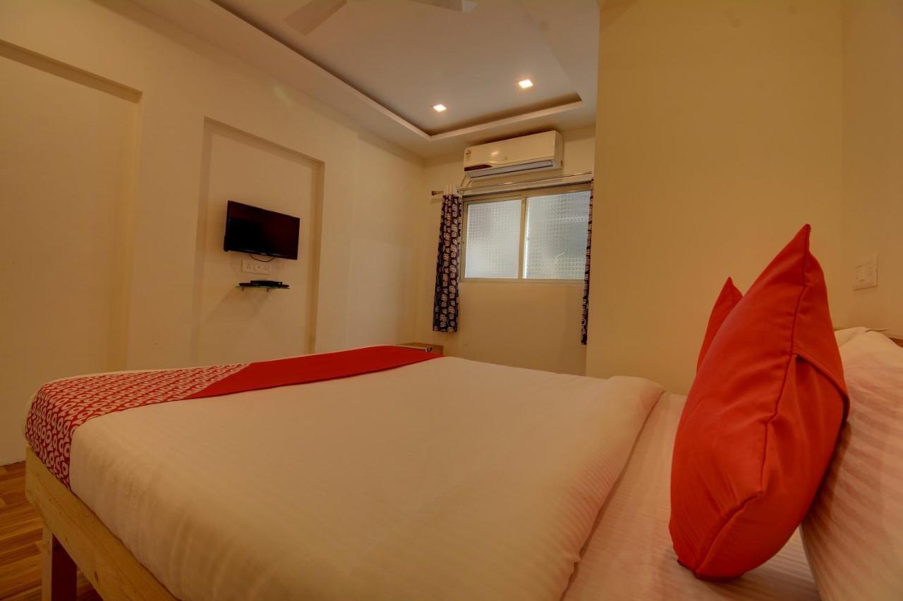 Oyo Flagship 47178 Pakko Inn Pune Exterior photo